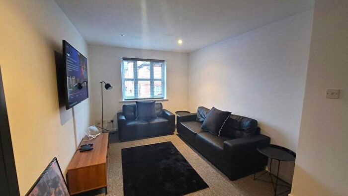 4 Bedroom Flat To Rent In Polygon Road, London, NW1