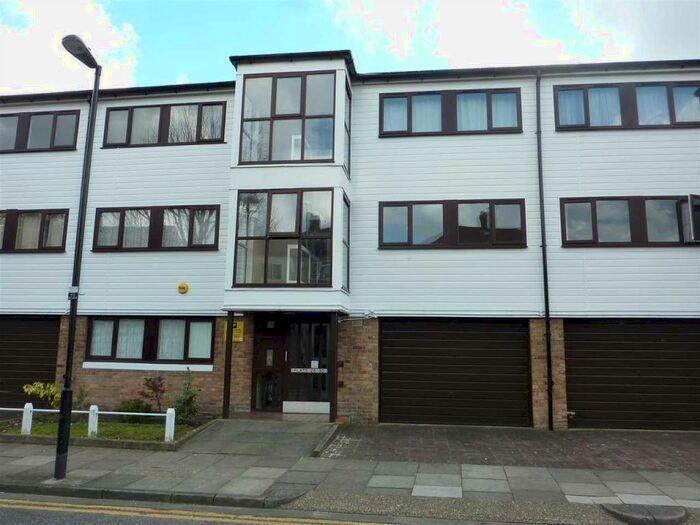 1 Bedroom Flat To Rent In Headcorn Road, London, N17