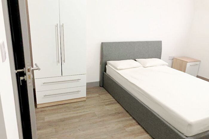 1 Bedroom Apartment To Rent In Park Place, OL2
