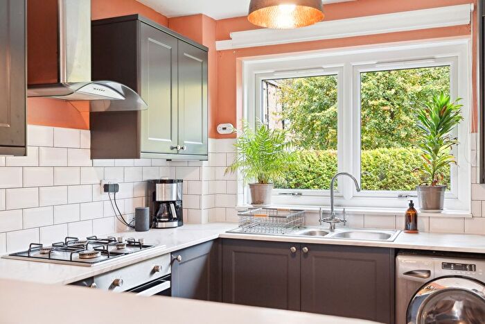3 Bedroom End Of Terrace House For Sale In Edzell Street, Whiteinch, Glasgow, G14