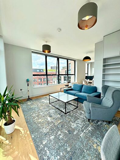 2 Bedroom Flat To Rent In Tobacco Store, St John's Road, Bristol, BS3