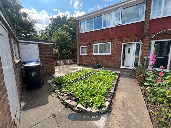 4 Bedroom Terraced House To Rent In St Bedes Close, Durham, DH1
