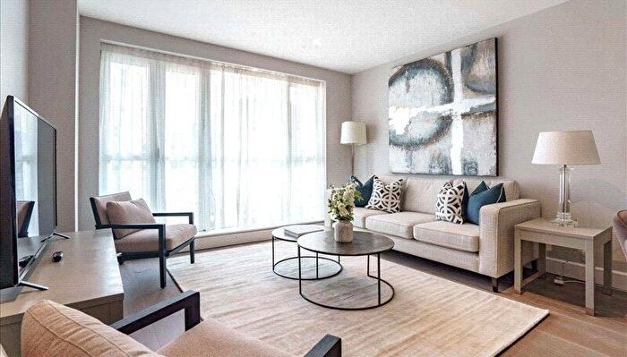 2 Bedroom Apartment To Rent In Circus Apartments, Westferry Circus, Canary Wharf, E14