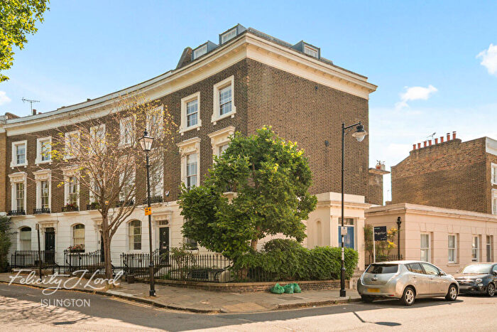 1 Bedroom Apartment For Sale In Thornhill Square, N1