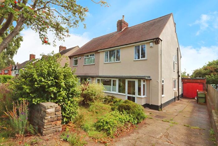 3 Bedroom Semi-Detached House For Sale In Littlemoor, Chesterfield, Derbyshire, S41