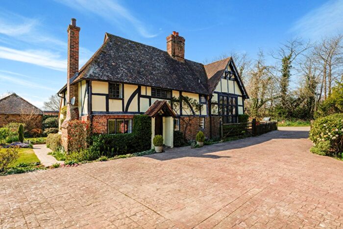 4 Bedroom Detached House For Sale In High Street, Cowden, TN8