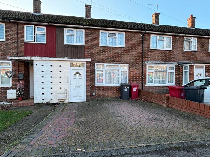 3 Bedroom Property To Rent In Trelawney Avenue, Langley, Slough, SL3