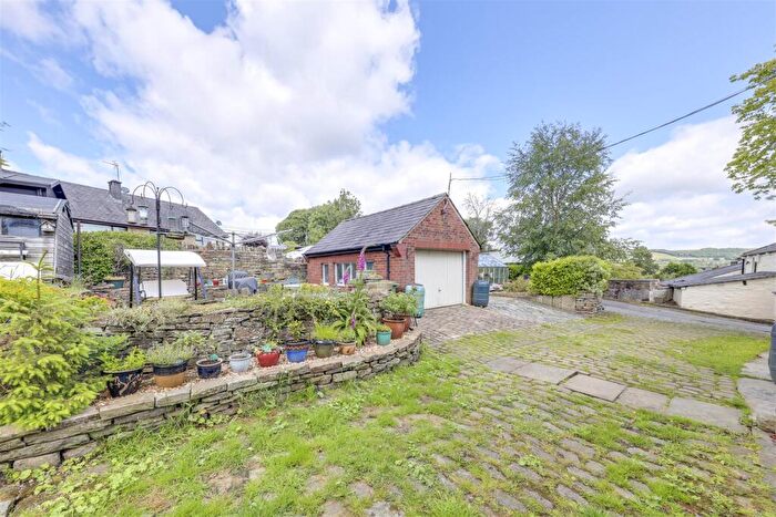 3 Bedroom End Of Terrace House For Sale In Haslingden Old Road, Rawtenstall, Rossendale, BB4