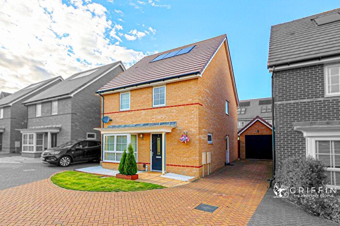 4 Bedroom Detached House For Sale In St. Andrews Way, Stanford-Le-Hope, SS17