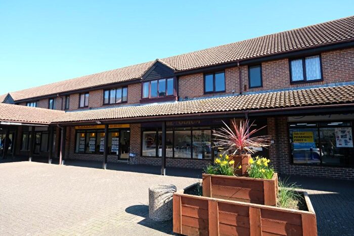 2 Bedroom Flat To Rent In Marchwood Village Centre, Marchwood, Southampton, SO40