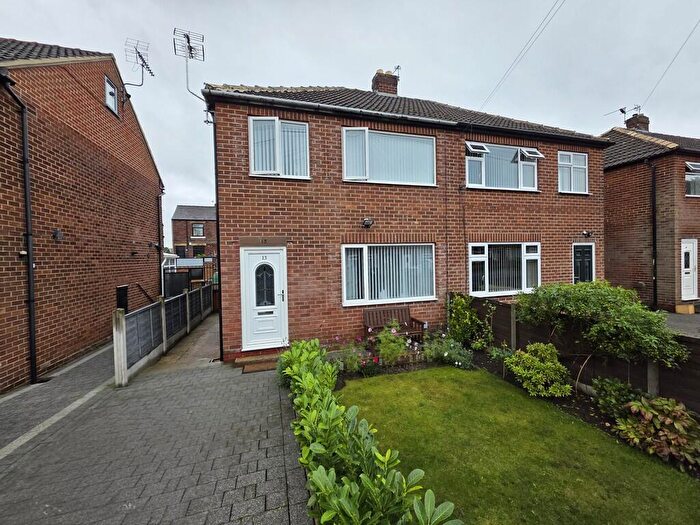 3 Bedroom Semi-Detached House To Rent In St. Peg Close, Cleckheaton, BD19