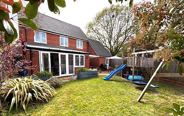 3 Bedroom Detached House For Sale In Spring Close, Horam, Heathfield, East Sussex, TN21