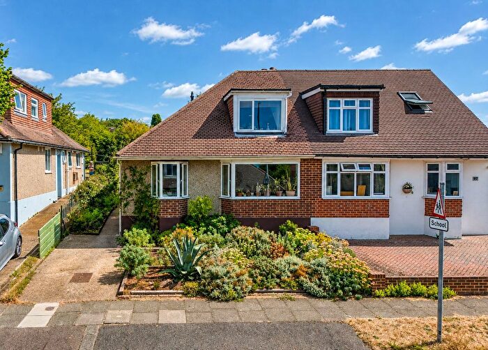 3 Bedroom Semi-detached House For Sale In Poplar Avenue, Hove, BN3