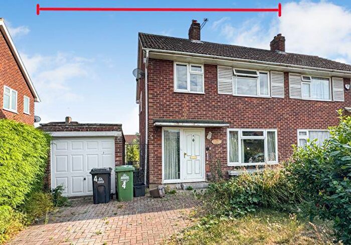3 Bedroom Semi Detached House For Sale In Field Way, Hoddesdon, Hertfordshire, EN11