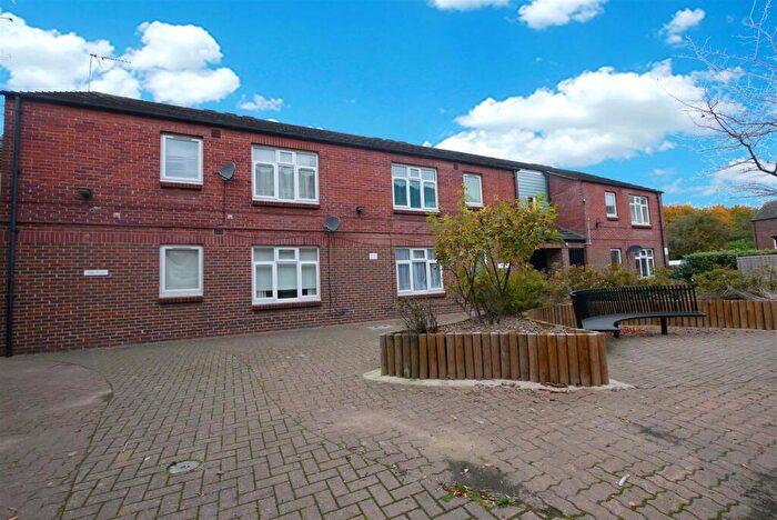 2 Bedroom Apartment To Rent In Kibble Close, Didcot, OX11