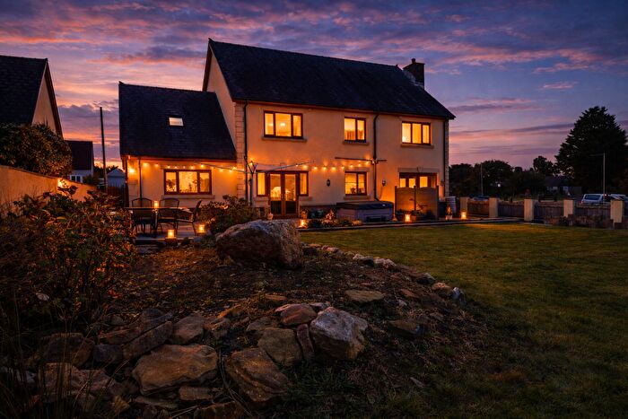 4 Bedroom Detached House For Sale In Five Roads, Llanelli, SA15