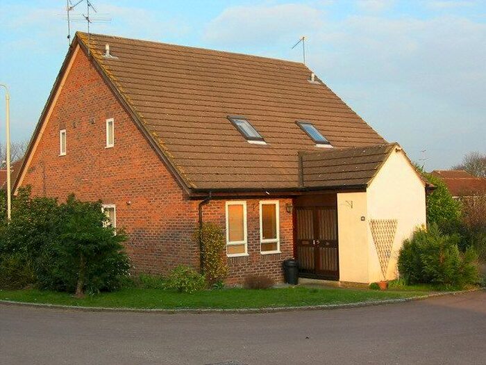 1 Bedroom Flat To Rent In Beaconsfield Way, Earley, Reading, RG6