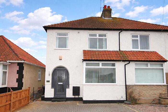 3 Bedroom Semi-Detached House For Sale In Melbourne Road, Clacton On Sea, CO15