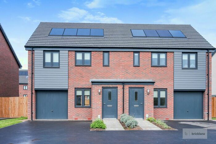 3 Bedroom House To Rent In Hogarth Close, Beaufort Park, Bristol, BS10