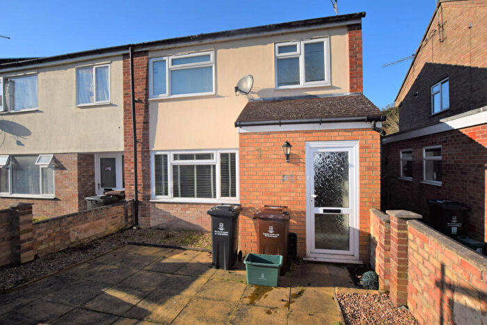 3 Bedroom End Of Terrace House For Sale In Forest Road, Colchester, CO4