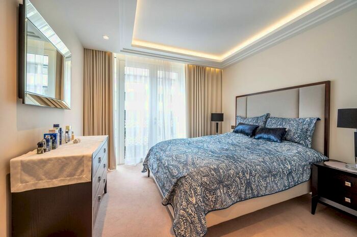 1 Bedroom Flat To Rent In Gladstone House, The Strand, London, WC2R
