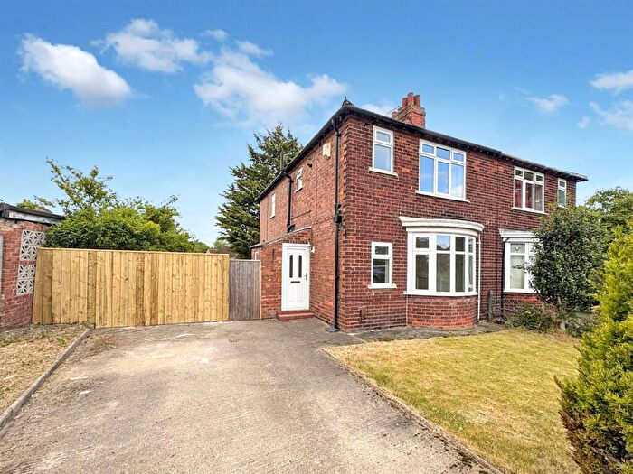3 Bedroom Semi-Detached House For Sale In Boroughbridge Road, Northallerton, North Yorkshire, DL7