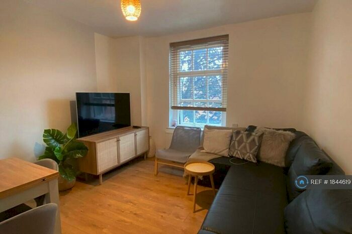 1 Bedroom Flat To Rent In Corfield Street, London, E2