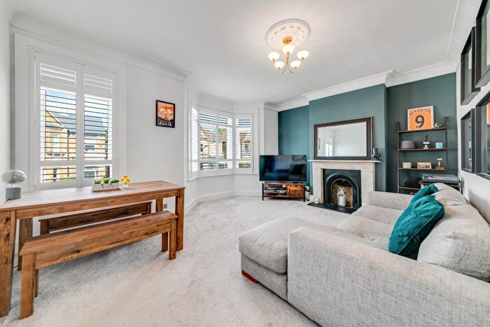 3 Bedroom Flat For Sale In Venner Road, Sydenham, SE26