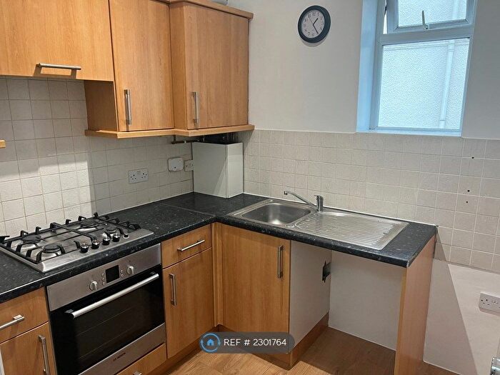 1 Bedroom Flat To Rent In Hawkwood Road, Bournemouth, BH5