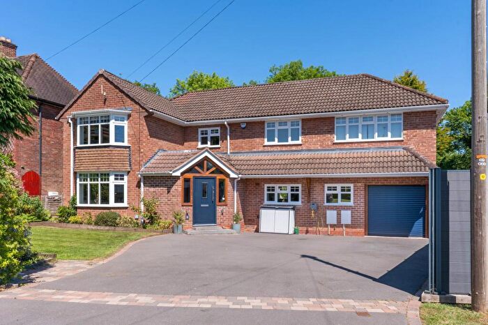 6 Bedroom Detached House For Sale In Hewell Lane, Barnt Green, B45