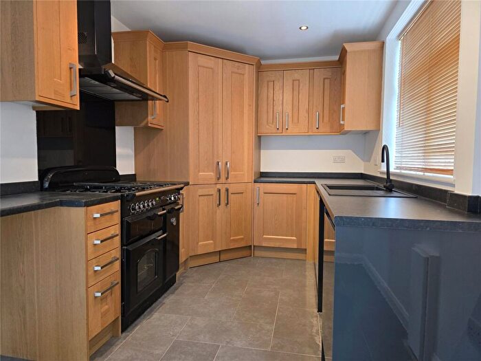 3 Bedroom Semi-Detached House To Rent In Salcombe Road, Nottingham, Nottinghamshire, NG5