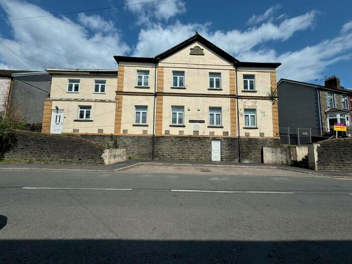 1 Bedroom Flat To Rent In Meadow Hall Court, Caerphilly Road, Senghenydd, CF83