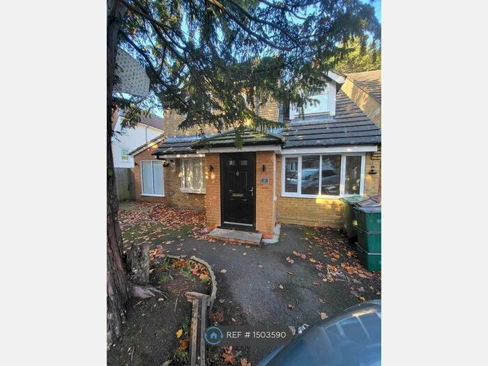 4 Bedroom Detached House To Rent In Brambleacres Close, Sutton, SM2