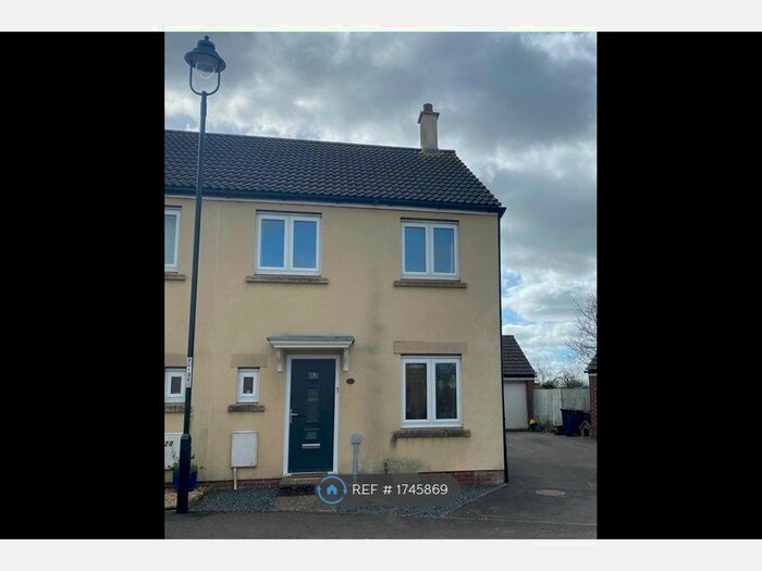 3 Bedroom End Of Terrace House To Rent In Chaffinch Chase, Gillingham, SP8