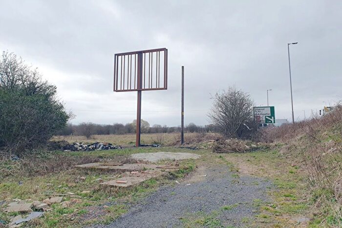 Land For Sale In Digital Advertising Site, Near Glasgow Airport, PA3