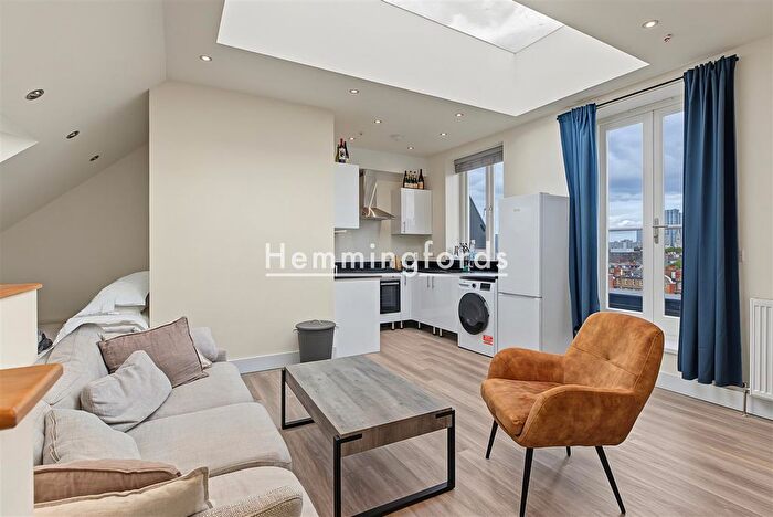 2 Bedroom Flat To Rent In Grays Inn Road, London, WC1X