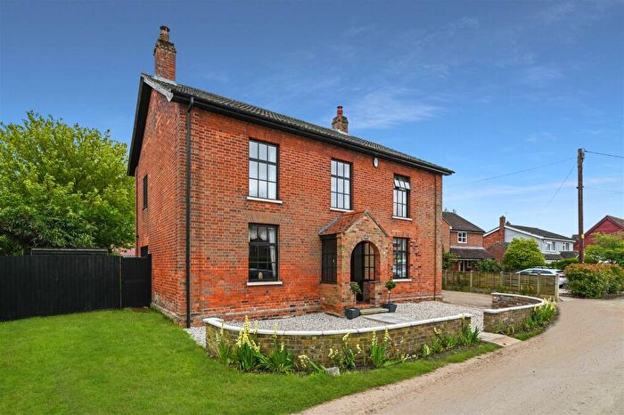 4 Bedroom Detached House For Sale In Parsonage Lane, Tendring, CO16