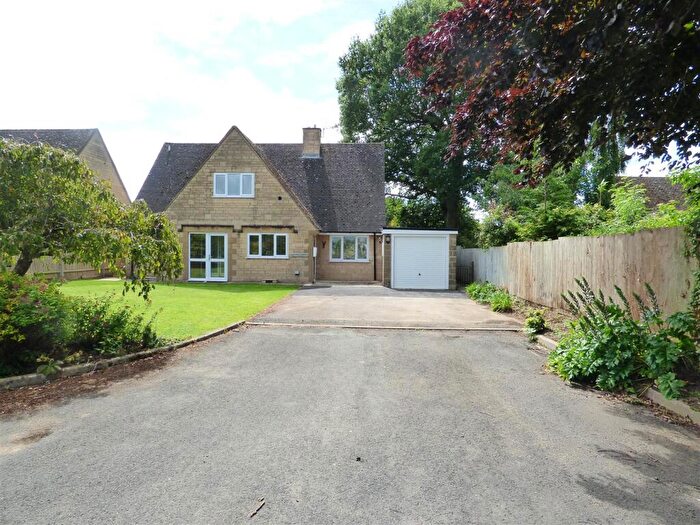 4 Bedroom Detached House To Rent In Orchard Close, Mickleton, GL55