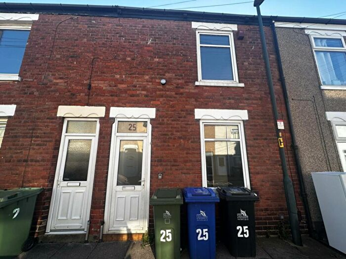 3 Bedroom Terraced House To Rent In James Street, Grimsby, DN31