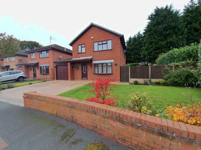 4 Bedroom House To Rent In Loyola Hey, L35