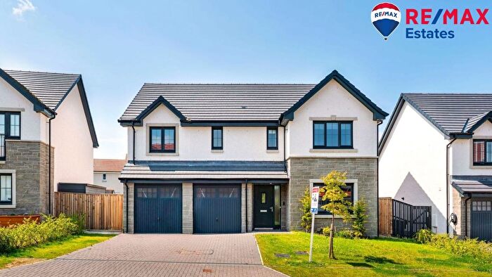 4 Bedroom Detached House For Sale In Glencorse View, Livingston, EH54