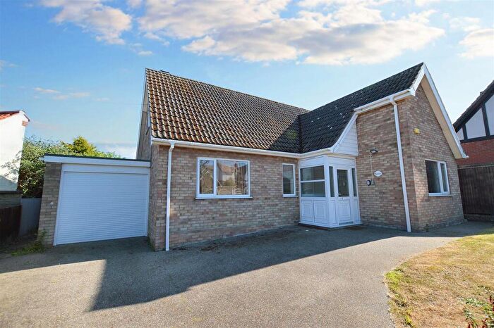 3 Bedroom Chalet For Sale In Norfolk Road, Sheringham, NR26