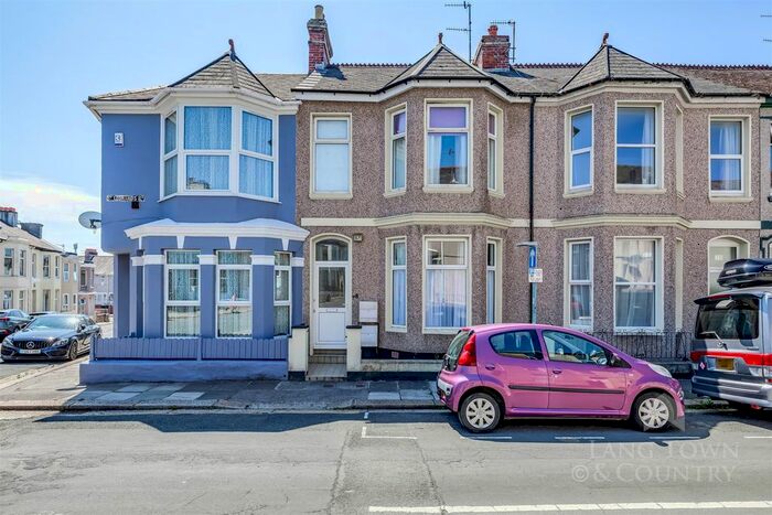1 Bedroom Flat To Rent In St Leonards Road, Cattedown, PL4
