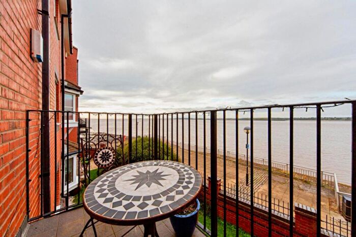 2 Bedroom Flat For Sale In Armstrong Quay, Liverpool, Merseyside, L3