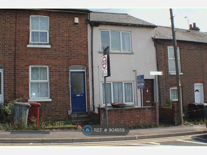 2 Bedroom Terraced House To Rent In Pell Street, Reading, RG1