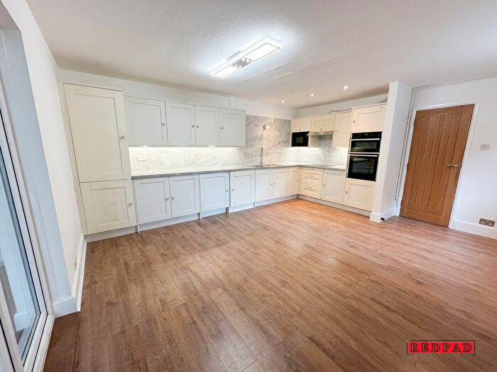 2 Bedroom Semi-Detached House To Rent In Bourton Close, Hayes, UB3
