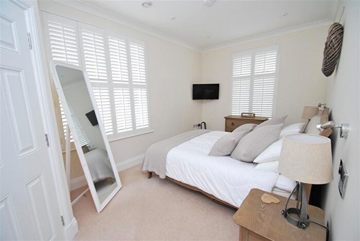 2 Bedroom Flat To Rent In Sydney Place, Bathwick, Bath, BA2