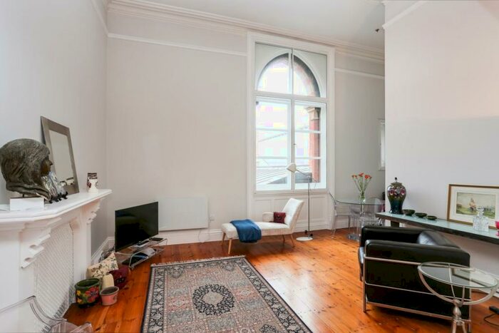 1 Bedroom Apartment To Rent In St Pancras Chambers, Kings Cross, NW1
