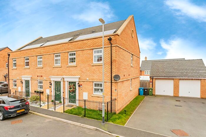 3 Bedroom End Of Terrace House For Sale In Speke Close, Corby, NN18