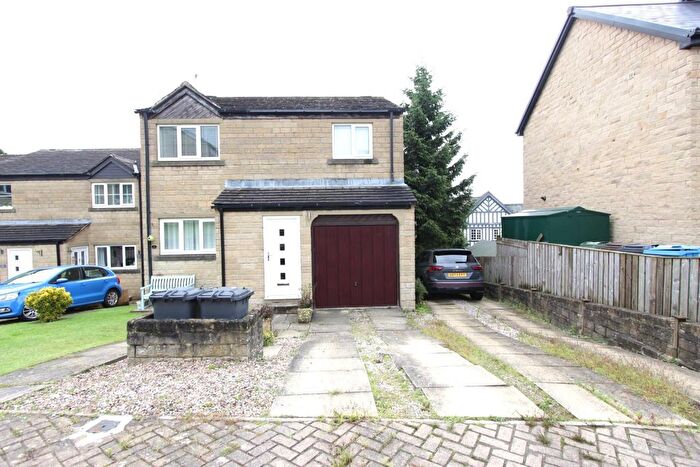 2 Bedroom Flat For Sale In Overcroft Rise, Sheffield, S17